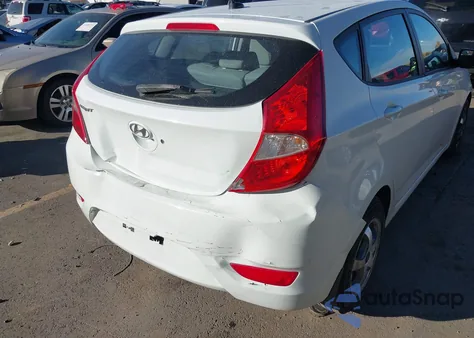 2014 Hyundai Accent Gs z USA, uszkodzony, nr VIN KMHCT5AE4EU190148